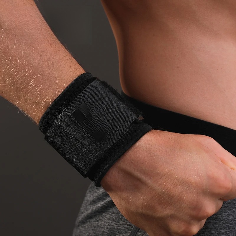 Lightweight Adjustable Wrist Wrap for Women and Men, Perfect for Badminton and Gym Training