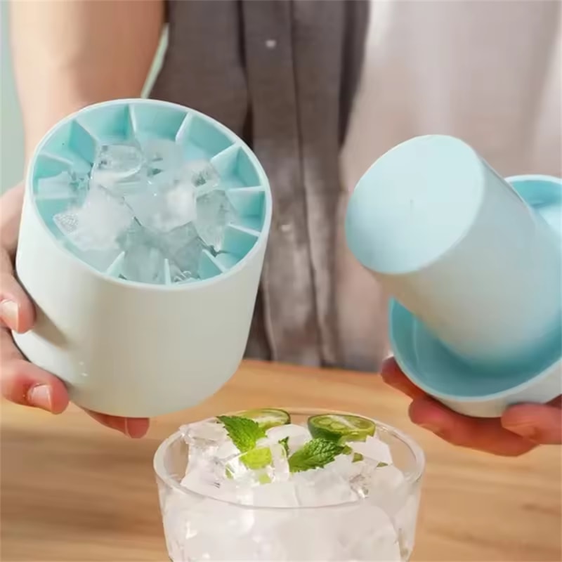 FoodGrade Silicone Ice Cube Mold With Lattice Design Quick Freezing Ice Storage Box For Home Use 0
