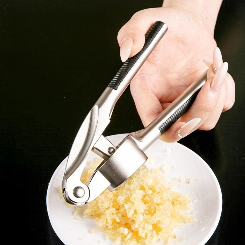 Ergonomic Stainless Steel Garlic Press Easy To Use Clean Mincer Crusher For Effortless Garlic Prep 1