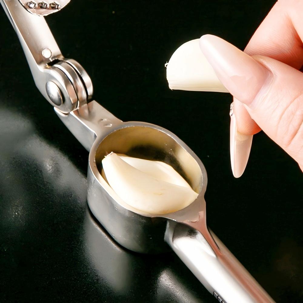 Ergonomic Stainless Steel Garlic Press Easy To Use Clean Mincer Crusher For Effortless Garlic Prep 2