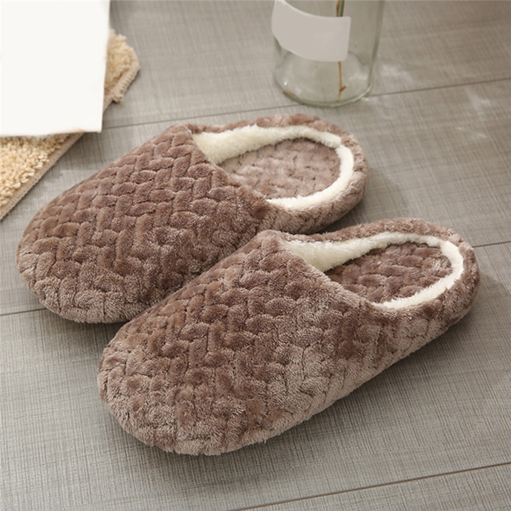 Womens Winter Fur Slippers Soft, Non-Slip, Memory Foam Indoor Shoes for Couples and Kids, Cartoon Cat Design