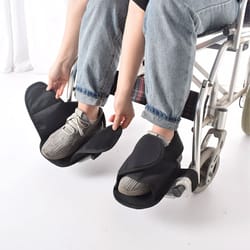 easy-to-use wheelchair shoe holders protective foot restraints for elderly users