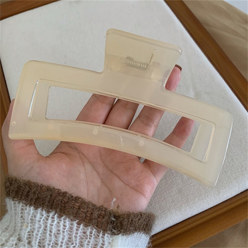 Oversized Girl Hair Clip Simple & Versatile Hair Accessory for All Styles