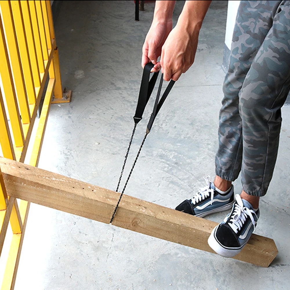 Portable Hand Chain Saw Emergency Wood Cutting Tool For Hiking Camping And Survival 3