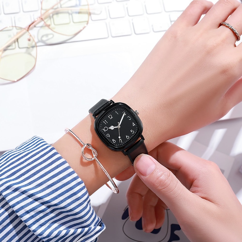 Fashion Brand Bear Quartz Silicone Watch For Women Casual Jelly Gift For Girls 3