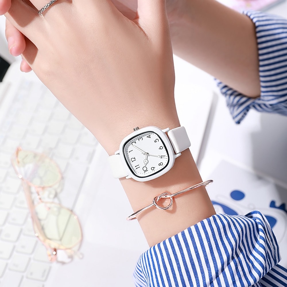 Fashion Brand Bear Quartz Silicone Watch For Women Casual Jelly Gift For Girls 4
