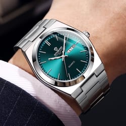 luxury stainless steel waterproof quartz watch for men business & leisure