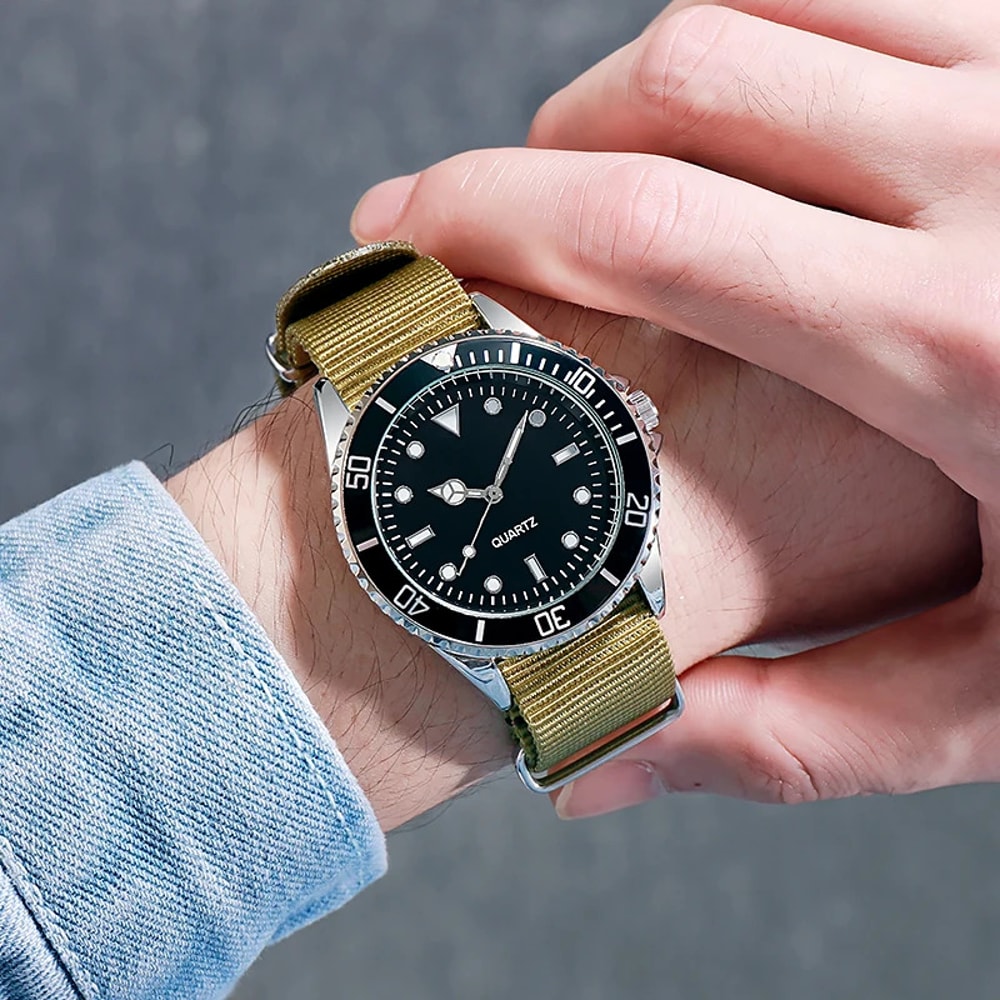 Diver Style Watch With Japan Movement And Rotating Bezel Fabric Strap Dial For Adventurers 2