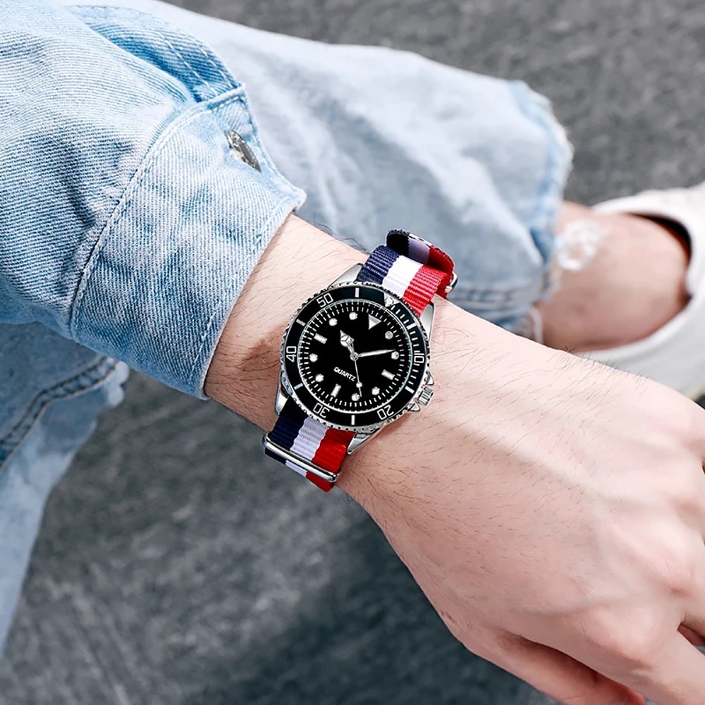 Diver Style Watch With Japan Movement And Rotating Bezel Fabric Strap Dial For Adventurers 3