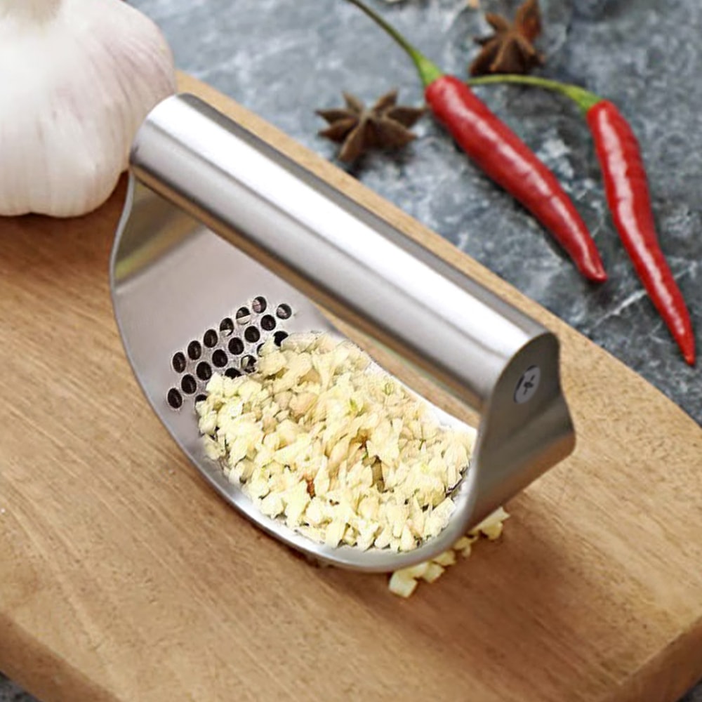 Stainless Steel Garlic Press Ginger Crusher Manual Kitchen Tool For Fruits Vegetables And Herbs 5