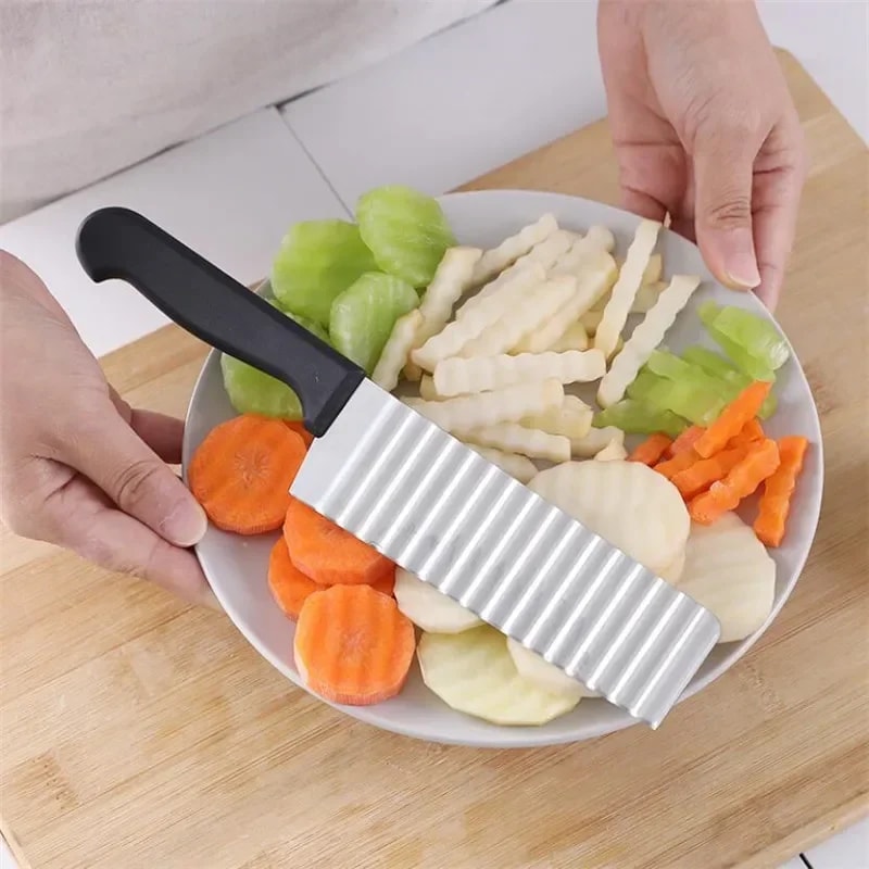 Stainless Steel Crinkle Cutter Wavy Slicer Knife For Potatoes Vegetables And Fruits 1