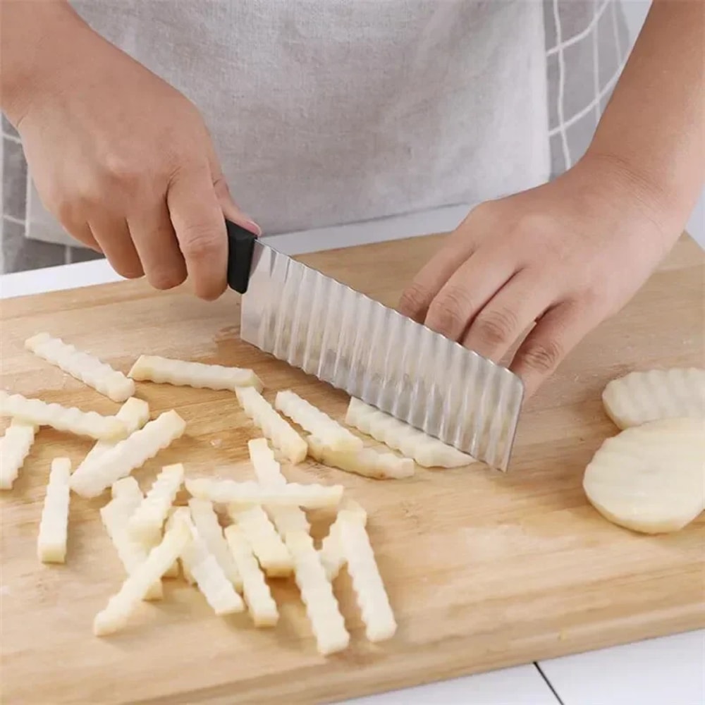 Stainless Steel Crinkle Cutter Wavy Slicer Knife For Potatoes Vegetables And Fruits 2
