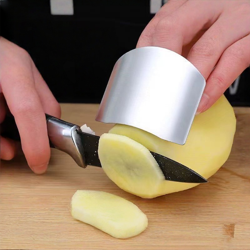 Stainless Steel Finger Guard For Cutting Safe Kitchen Knife Protector 1