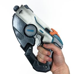 Tracer Pulse Pistols – Overwatch Cosplay Replica Prop Gift Toy