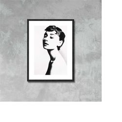 Audrey Hepburn Portrait Photo Poster Framed Canvas Print, British actress, Black and white picture, Vintage Poster, Adve