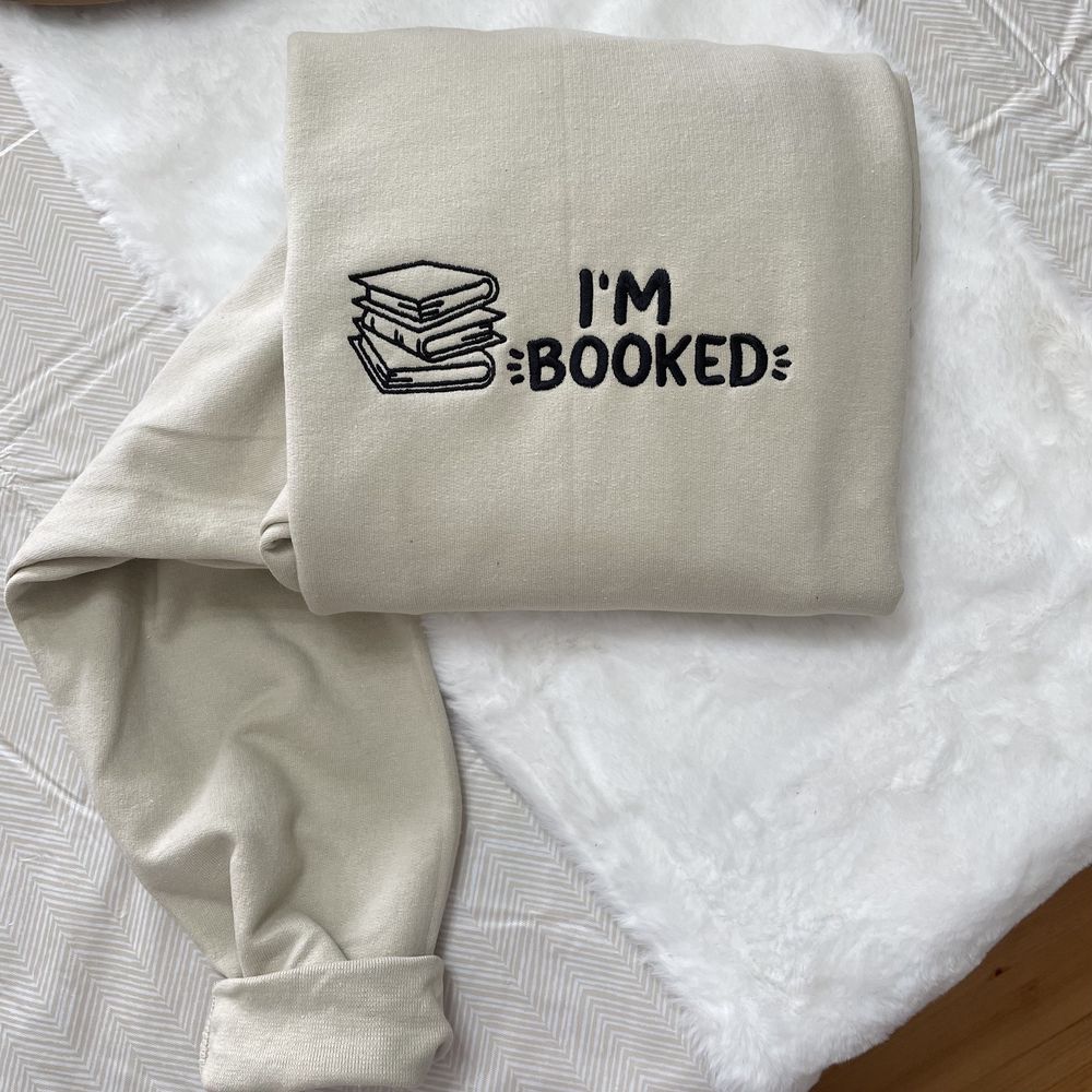 im-booked-embroidered-sweatshirt-gifts-for-her-custom-made-decorative-books-coffee-table-books-love-reading-vintage-clothing (2).jpg