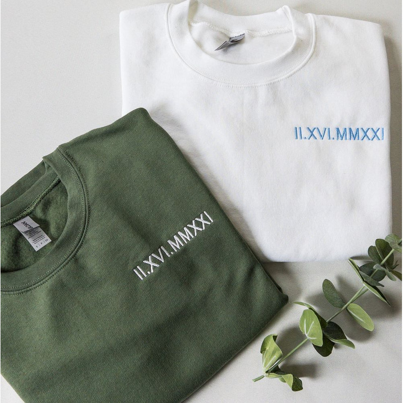 custom-embroidered-sweatshirt-with-roman-numerals-date-and-sleeve-embroidery-engagement-gifts-boyfriend-gift-couples-gift-anniversary-.jpg