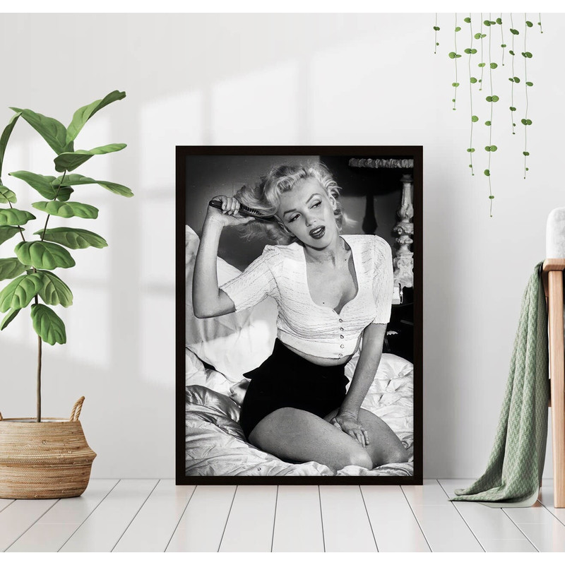 Marilyn Monroe Famous Movie Actress Print Black and White Retro Vintage Classic Fashion Photography Canvas Framed Printed Wall Art Trendy 1.jpg