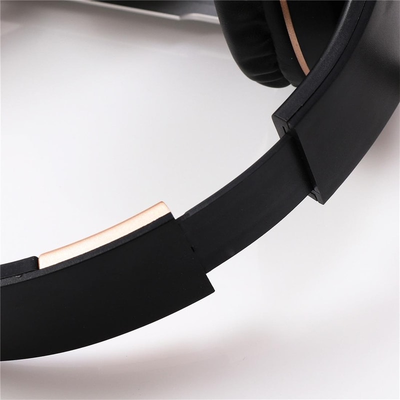 A1 Wireless Bluetooth Headphones With Deep Bass Hands Free Calling 6
