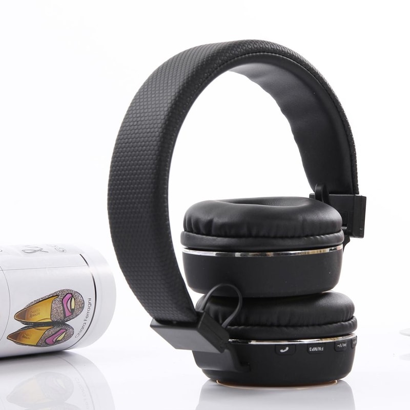 SH 18 Wireless Bluetooth Headphones With FM Radio TF Card Foldable Stereo Headset 1