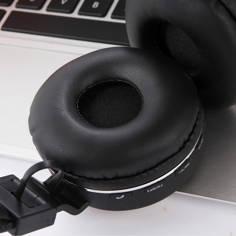 SH 18 Wireless Bluetooth Headphones With FM Radio TF Card Foldable Stereo Headset 3