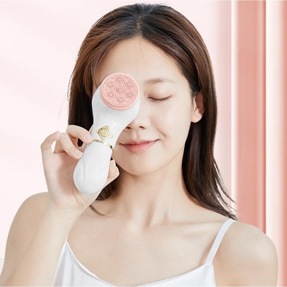 GlowSpin Deep Pore Facial Cleansing Brush With Silicone Heads Blackhead Care 5
