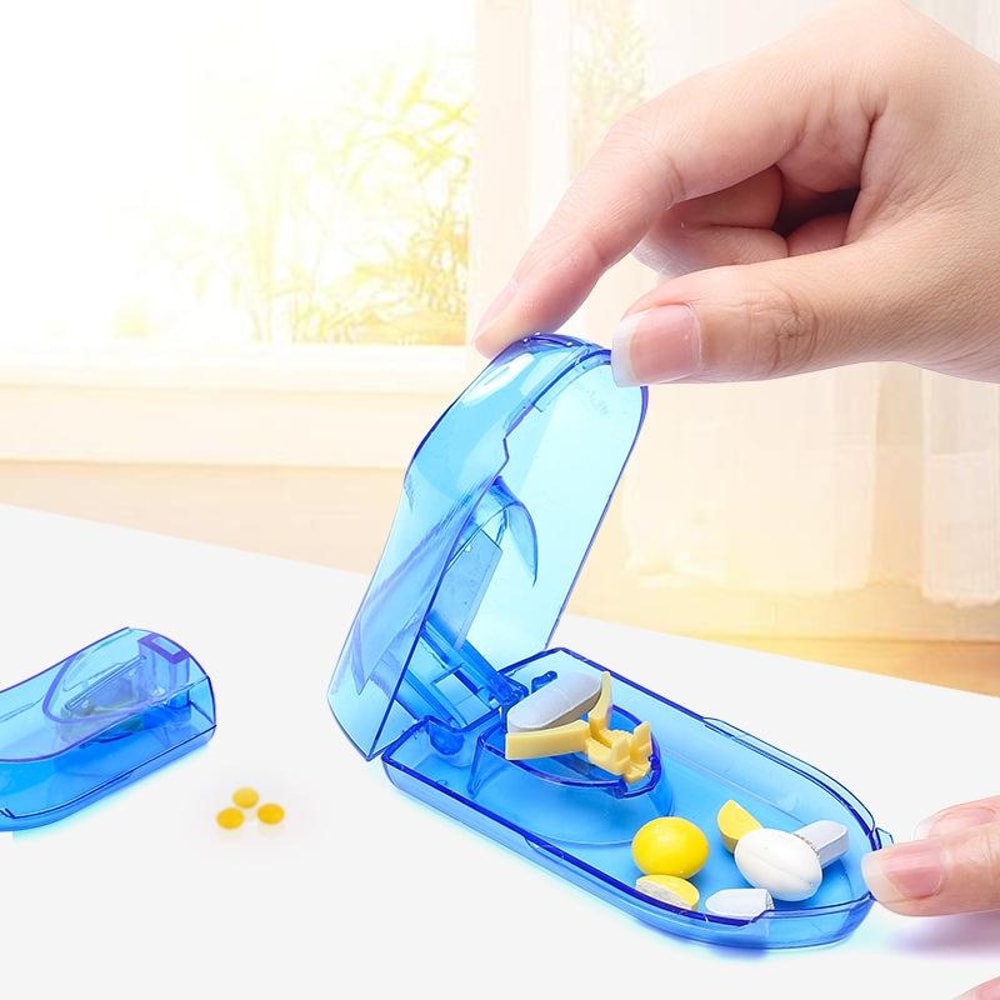 Portable Pill Cutter Pill Organizer Set With Stainless Steel Blade 6