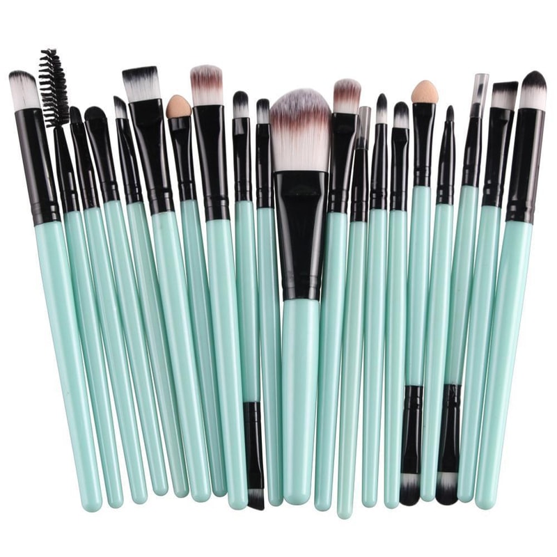 Makeup Brush Set With Wooden Handles Soft Nylon Bristles For Flawless Beauty Application 20