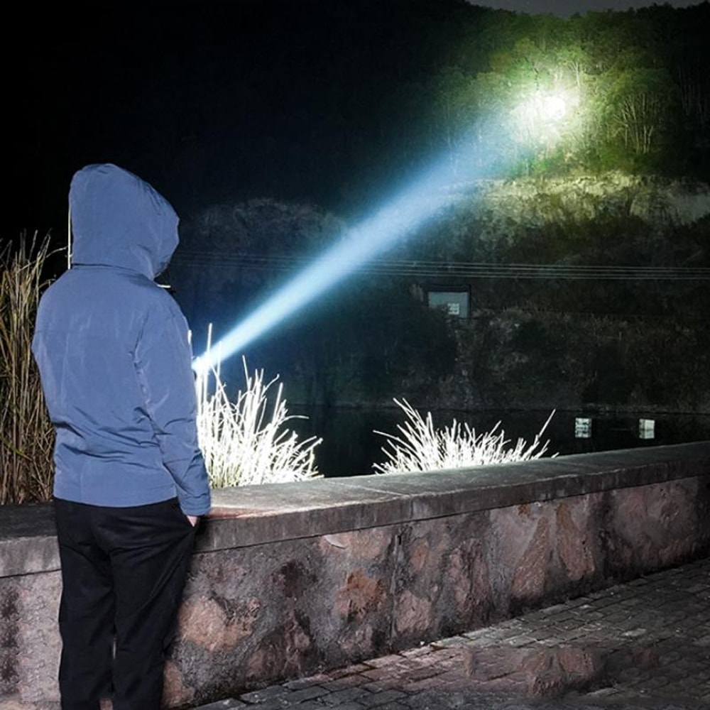 Solar Powered Mini Keychain LED Light For Camping Outdoors 1