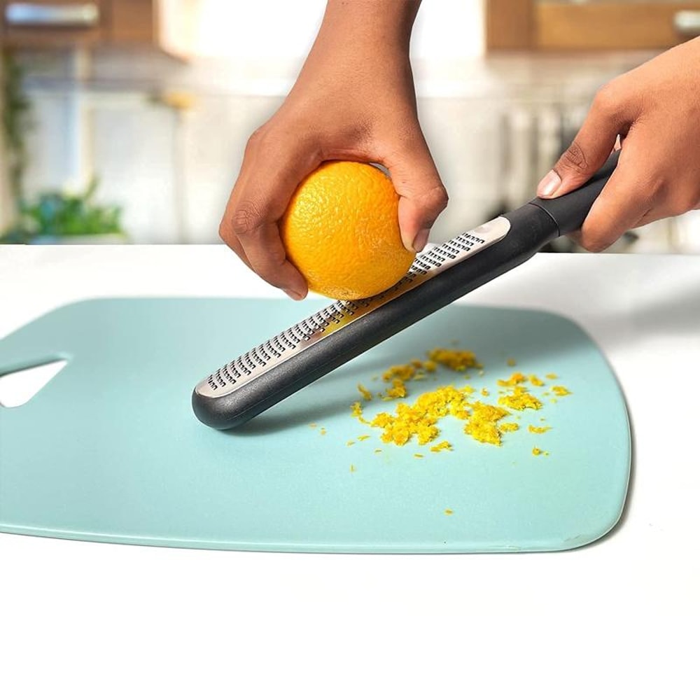 Premium Stainless Steel Ginger Grater Melon Fruit Scraper Handheld Kitchen Tool 4