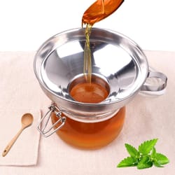 premium kitchen oil separator & soup oil filter with removable strainer