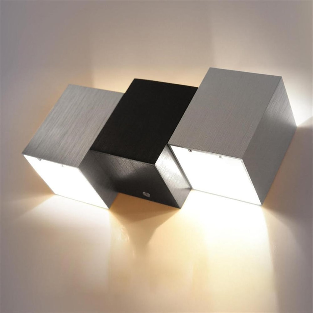 Compact 6W LED Wall Lamp With Rotatable Heads For Indoor Lighting 6