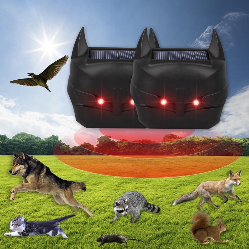 Solar Ultrasonic Animal Repeller With Red Flashing LED Mouse Rodent Deterrent 0