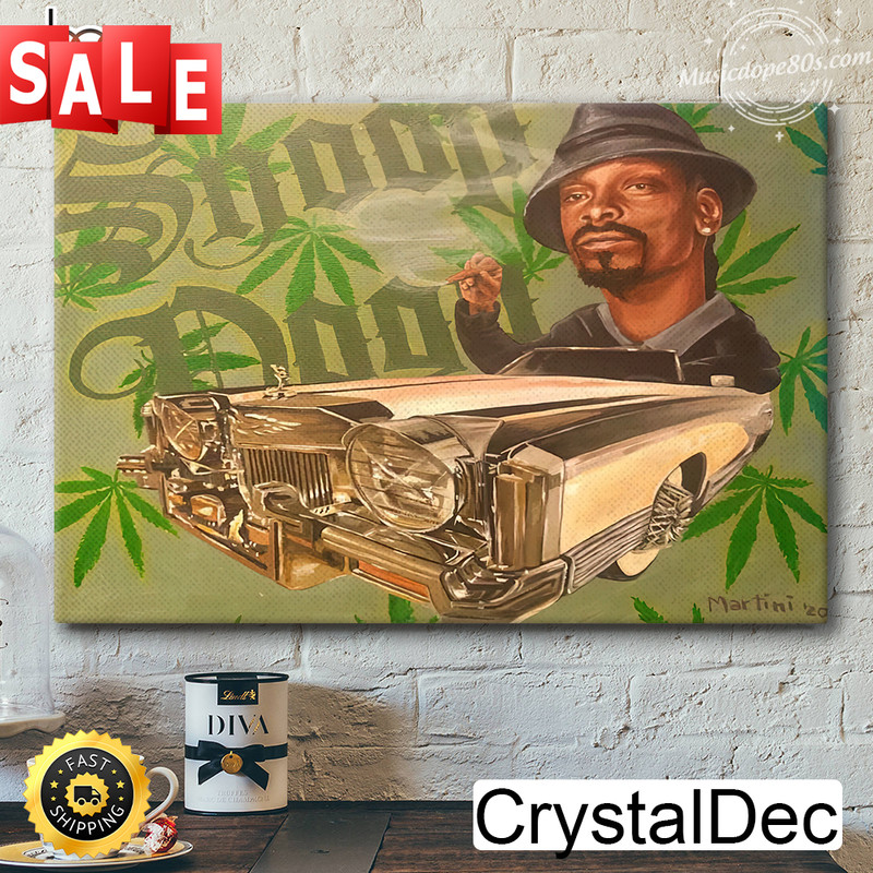 Snoop Dogg Holding A Cigar On The Car Poter Canvas.jpg