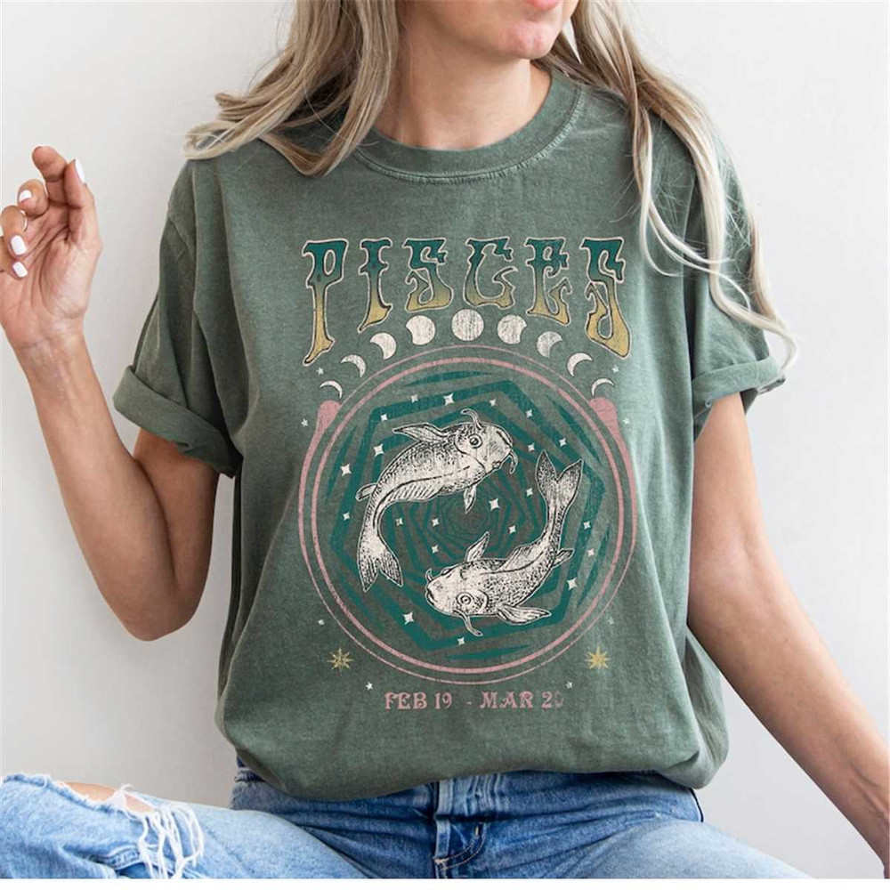 MR-232202417544-pisces-zodiac-vintage-tee-celestial-pisces-shirt-oversized-tee-astrology-horoscope-birthday-gift-gift-for-her-comfort-colors-image-1.jpg