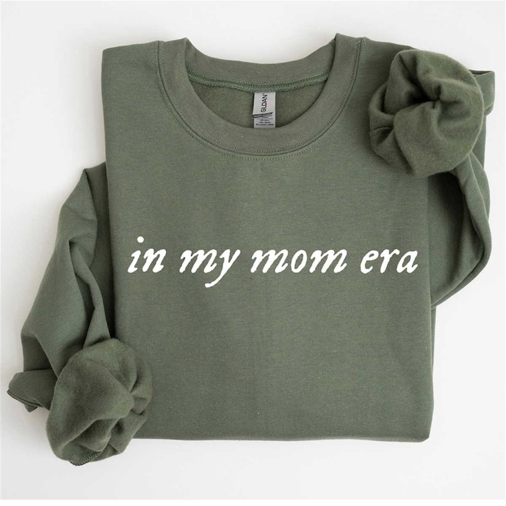 MR-232202418413-in-my-mom-era-sweatshirt-swiftie-mama-evermore-mom-birthday-gift-new-mom-shirt-best-mom-comfort-colors-mothers-day-baby-shower-image-1.jpg