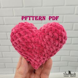 amigurumi toy easy heart plush crochet pattern