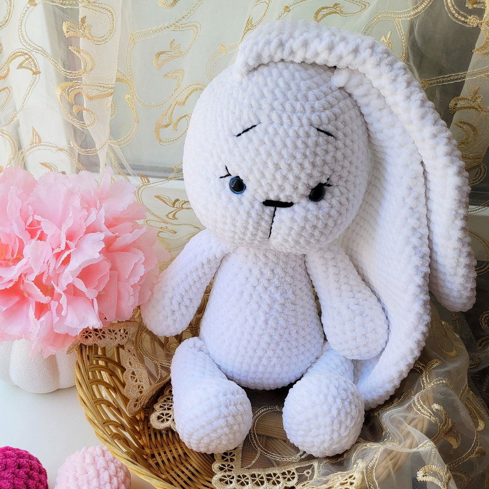 amigurumi big bunny.jpg