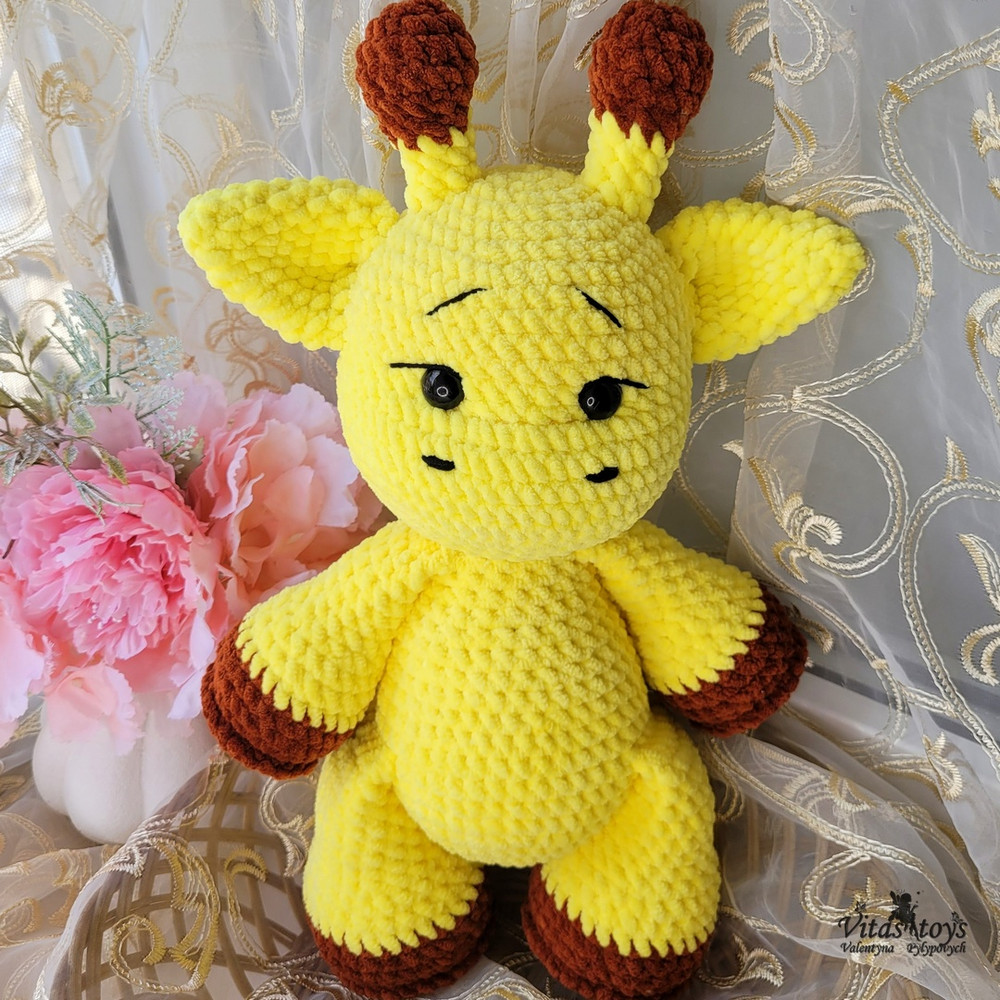 Stuffed Giraffe Toy.jpg