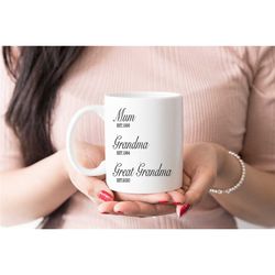 pregnancy announcement, mum, grandma, great grandma, pregnancy reveal, great grandma gift, new baby reveal gift, with cu