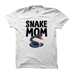 snake mom shirt. snake mom gift. snake shirt.
