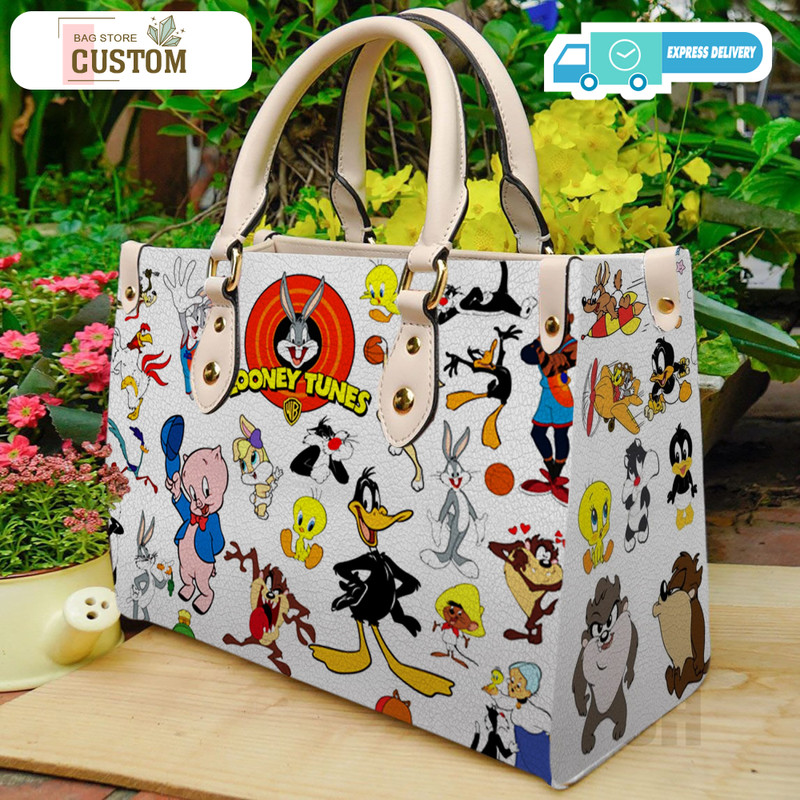 Looney Tunes bag and handbag, Looney Tunes shirt, Looney Tunes gift bag, Looney Tunes backpack.jpg
