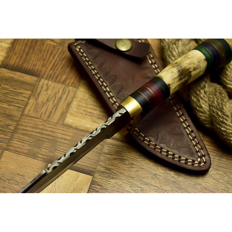 Damscus Steel Blade.jpg