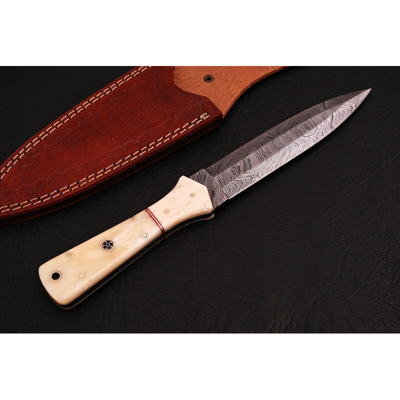 Damascus Dagger Knife.jpg