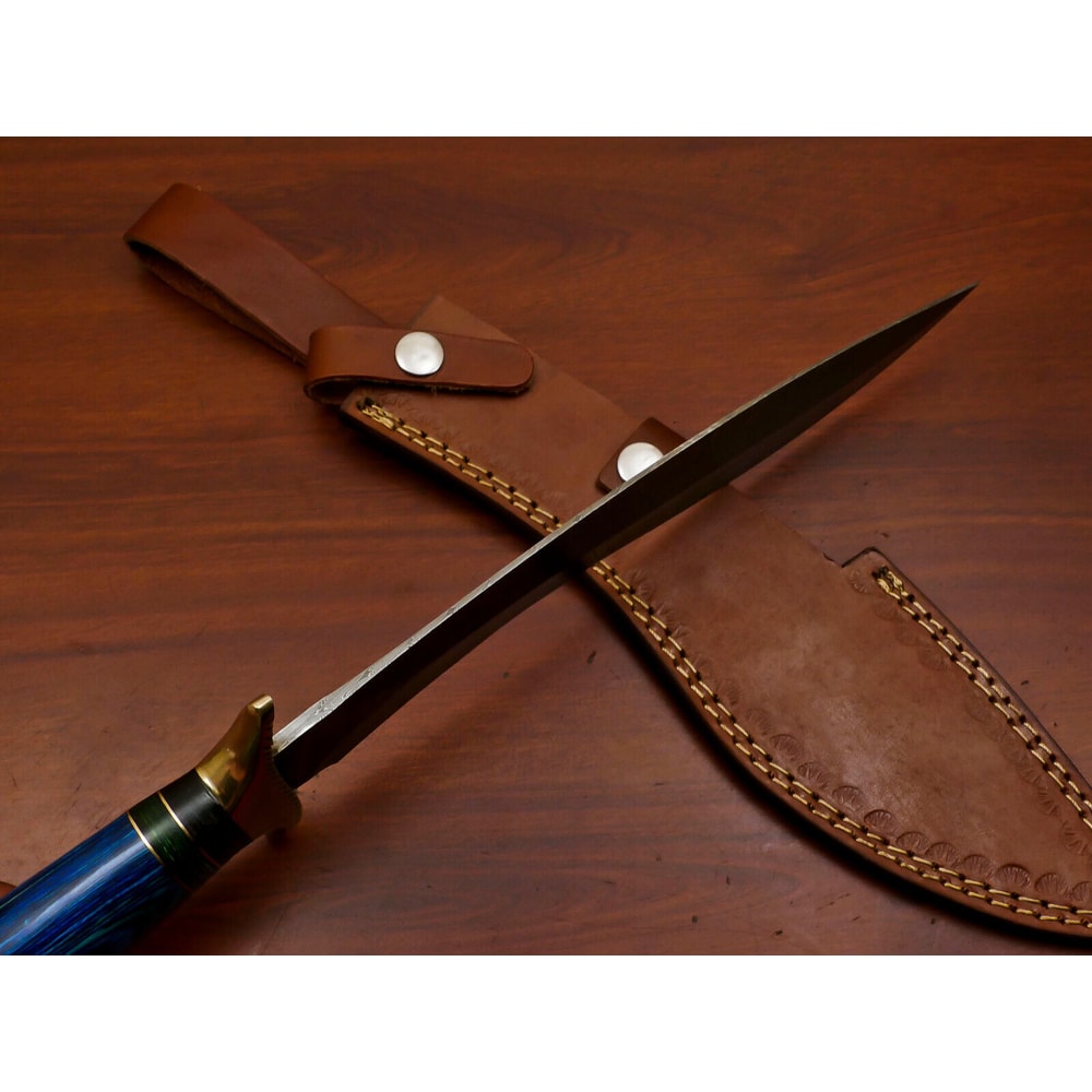 Damascus Blade Knife.jpg