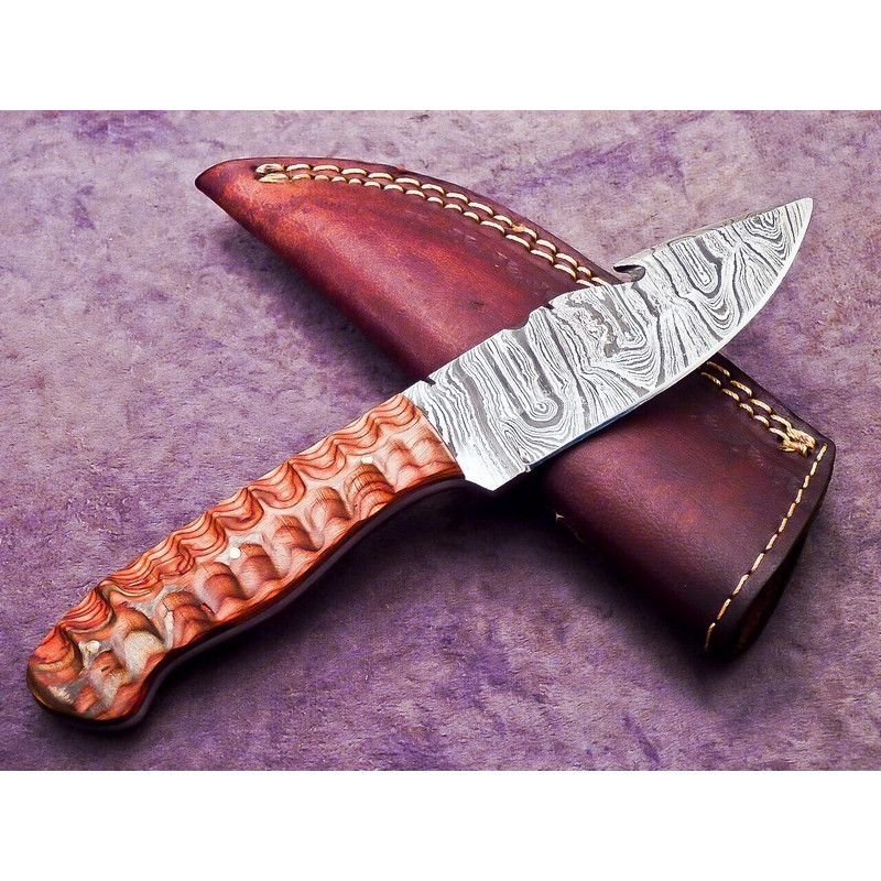 Damascus Knife .jpg