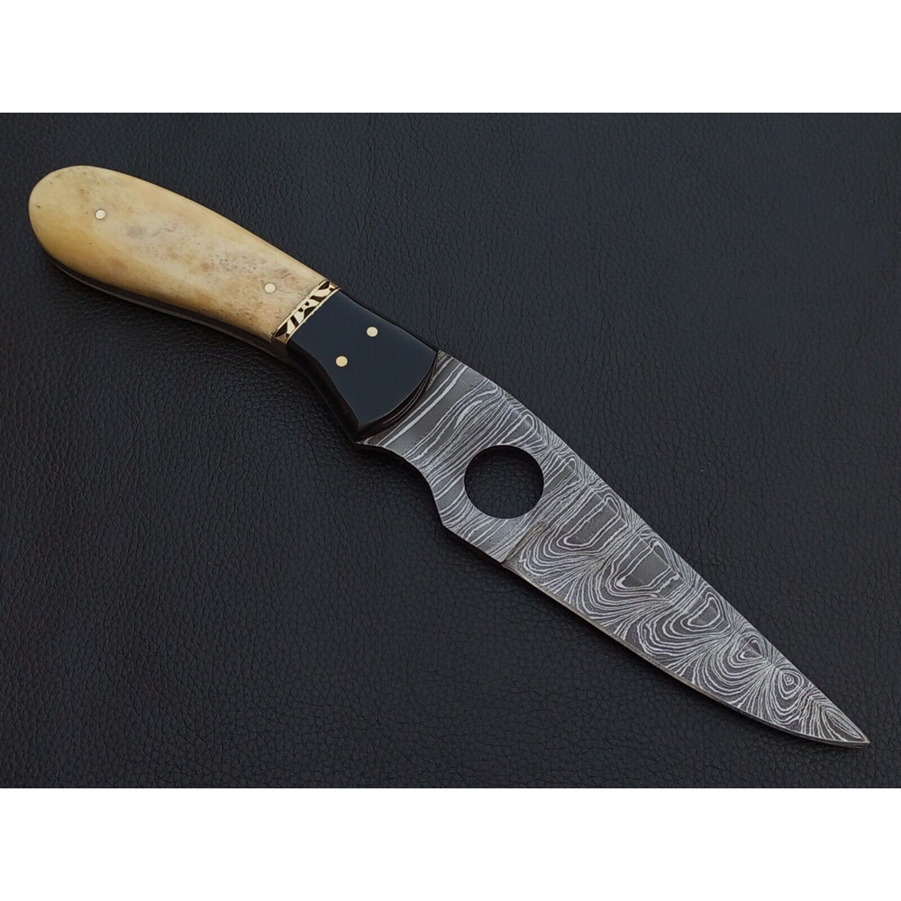 Hunting Knife .jpg