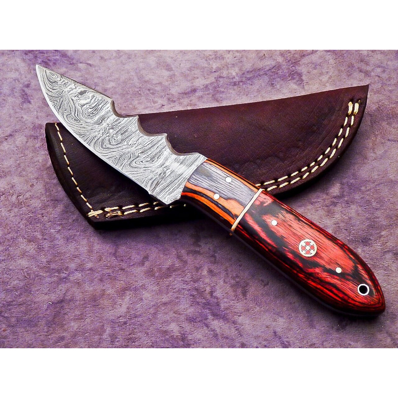 Fabolous Damascus Knife.jpg