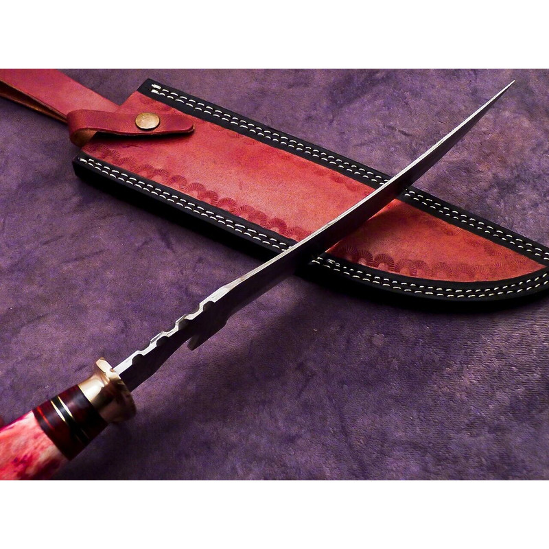 Damascus Steel Knife.jpg