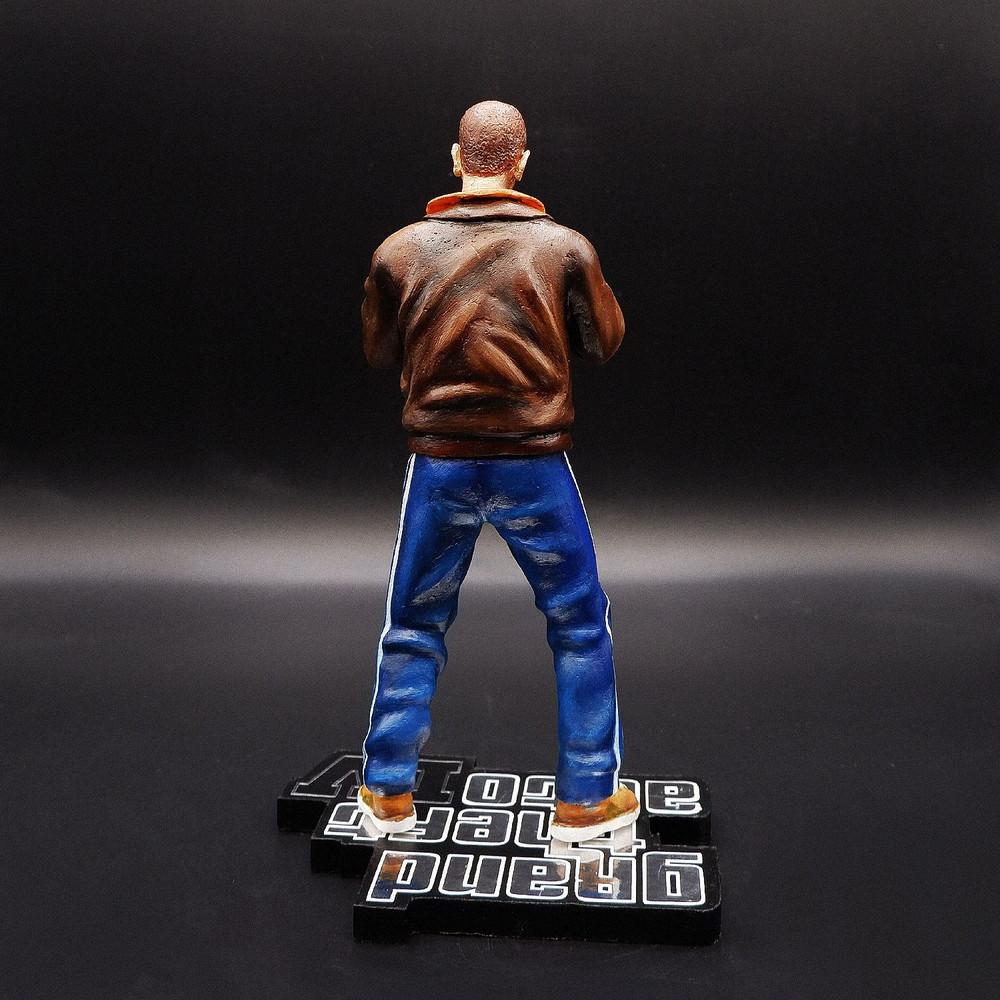 Statue Figure Figurine Niko Bellic From GTA IV 16 4
